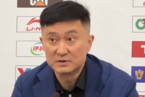 杜锋：整场比赛大家拼得还是不错的 但有些关键球处理得不是很好