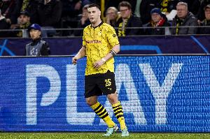 图片报：聚勒因膝伤提前下场，他可能踢完了代表多特最后一场比赛