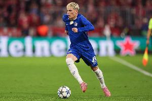 罗塞尼尔否认要卖加纳乔：想知道报道来源！他才21岁我们相信他”