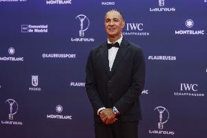 古利特：巴黎拥有史上最出色的中场配置，看看维蒂尼亚现在多出色”