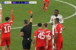 阿韦洛亚：卡马文加第二黄是严重裁判失误，裁判没意识到他有黄牌”