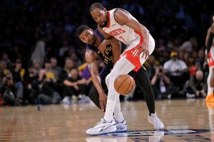 肯纳德：我们会尽可能地限制杜兰特 迫使他交出球权让其他人进攻