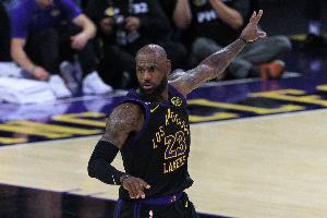 2-0领先！詹姆斯：季后赛赢4场才算赢 要专注于G3&客场可不好打