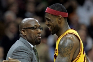 尼克·杨：若老詹像乔科一样有禅师能拿几冠？老詹相当于自己执教