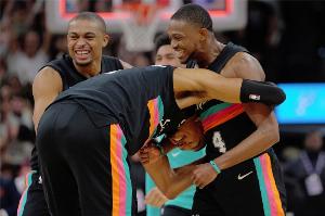 解说：凯尔登比任何人都适合这个奖 功成不必在我 功成必定有我