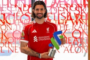 索博斯洛伊单赛季5次当选利物浦月最佳，近15年第三人