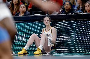 克拉克效应！WNBA官方：新赛季狂热的44场比赛全部都将全美直播