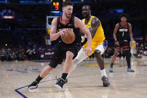 艾顿很难对付？申京：这不只是一对一防守的事 谁在防我不重要