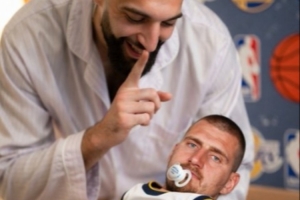 美球迷：再别再说约基奇比肩鲨梦贾张！他在被戈贝尔按地摩擦