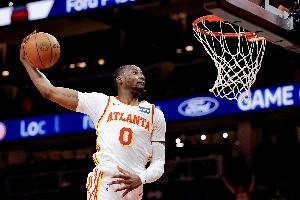 斯奈德：库明加一直全力以赴 最重要的事情是他专注于防守