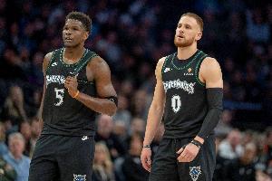 曾令旭：季后赛真是绞杀场 森林狼&老鹰&76人&猛龙都给对手造麻烦