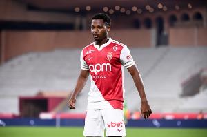 赛季26场10球！马卡：23岁法蒂希望代表西班牙参加世界杯