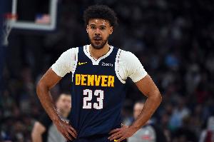 两主力白给！卡梅隆·约翰逊与布劳恩半场合计6中0 一共仅得到2分