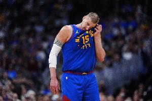 队记：掘金球员上半场的肢体语言太糟糕了 尤其是约基奇