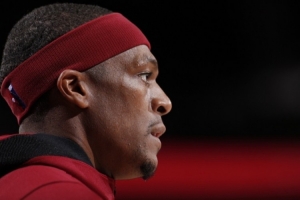 白巧克力：作为一个控卫 我个人认为隆多应该进名人堂