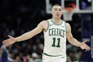 鸭王也是王！普理查德三分10中5得15分 关键三分杀人&正负值+18