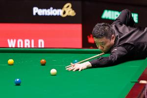 丁俊晖克鲁斯堡成绩：23胜20负，81杆破百，最好成绩亚军