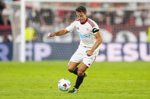 阿斯：塞维利亚将本轮联赛对决视作决战，力求凝聚军心、稳住局势