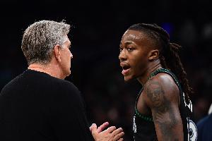 17投13中爆砍43分！芬奇：道苏姆的表现真的令人难以置信