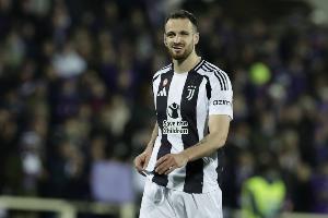 斯基拉：加拉塔萨雷咨询有关尤文后卫加蒂的情况，那不勒斯也有意