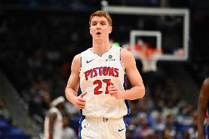 1-2落后！明天G4活塞客战魔术 许尔特因左髋部酸痛出战成疑