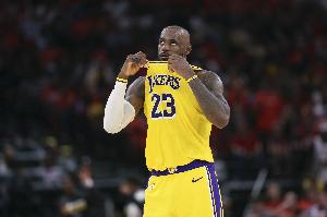 连续两场8失误！詹姆斯疲态尽显仍打33分钟 9中2仅得10分4板9助