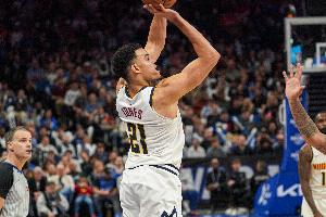 扳成2-3！斯潘塞·琼斯：有时只有被逼到绝境才能彻底唤醒斗志