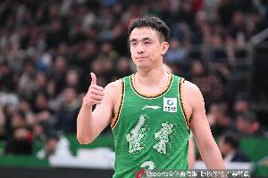 能投能传！赵继伟4记三分拿下14分3篮板7助攻