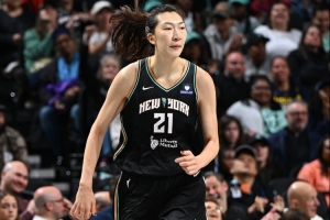 约内斯库：韩旭的成长完全归功于她自己 因为她付出了很多努力