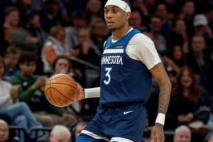 没啥影响力！麦克丹尼尔斯11中5得13分3板 正负值-25并列最低