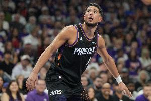 戴格诺特：布克是一名优秀的球员 我们对他抱有极高的敬意