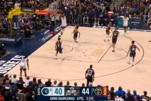 仙人指路！李凯尔精彩抛传输送炮弹 麦克丹尼尔斯起飞空接暴扣