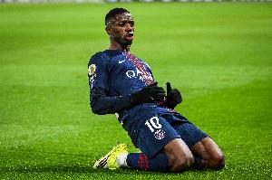 鲁梅尼格：16年想签登贝莱被多特抢先，24年想签杜埃但球员选巴黎