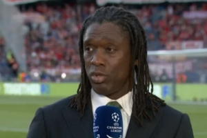 西多夫质疑点球判罚：球先碰到阿方索·戴维斯的腿，绝对不是点球