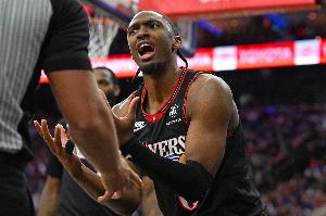 马克西：我们G4在主场发挥既丢人又不可接受 G6要赢球献给球迷