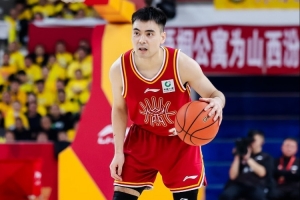 最佳第六人！贾明儒：队友在比赛中很信任我 帮我创造了很多机会