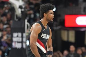 还有希望！亨德森常规赛场均14.2分&季后赛场均15分 单场拿过31分