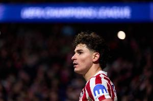 记者：巴萨希望今夏引进中锋、左边锋、中卫，小蜘蛛是主要目标