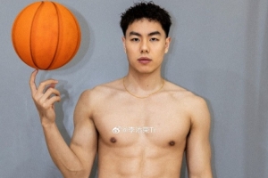 肌肉猛男！李添荣晒照：生活不会重来 但回忆可以收藏