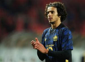 记者：巴黎推进里尔中卫布阿迪转会，已向球员介绍竞技规划