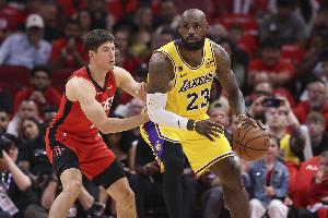 谢泼德：看了几次G3被詹姆斯抢断的录像 然后就抛之脑后备战了