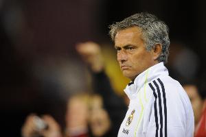 记者：穆帅当年为不让球员找借口，在皇马基地所有电视放比赛录像