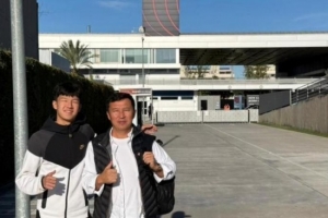 世体：哈萨克斯坦15岁小将3年旅欧被骗3次，最终成功签约巴萨