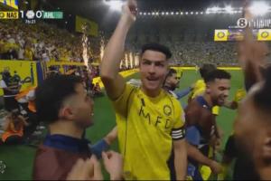 戴沙特头箍庆祝！C罗：我效力尤文皇马曼联多年 只想看到球迷开心