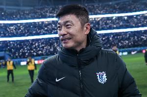 李国旭：人员紧张时有很多队员站了出来 赢球有一半是球迷的功劳