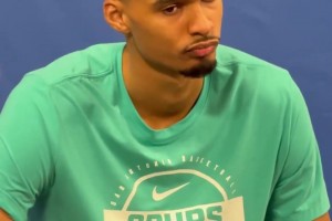 小道消息说KD两周后复出?大史:那就别复出了,这把自己成红利了