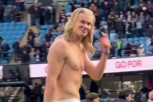 视觉冲击!哈兰德这爆炸身材堪称非人类!